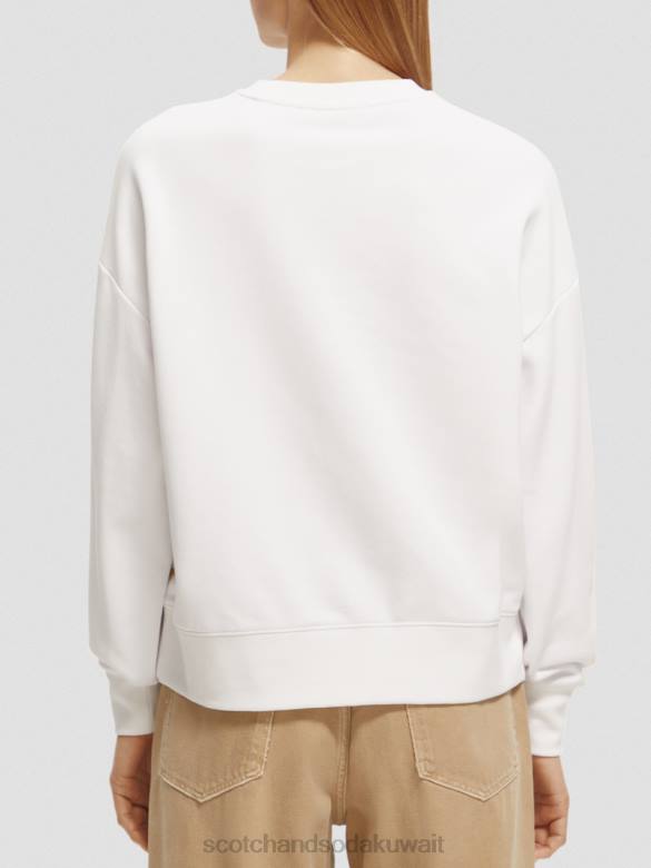 ملابس Scotch & Soda كنزة فضفاضة ذات رقبة دائرية ورسومات جرافيك أبيض نحيف N0V4217