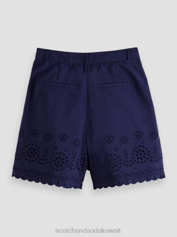 ملابس Scotch & Soda برودري أنجليز شورت من القطن العضوي القوات البحرية نحيف N0V4241