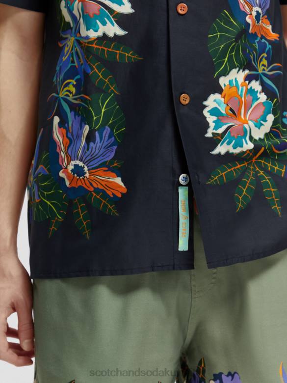 ملابس Scotch & Soda قميص كامب من القطن العضوي المطبوع زهرة الحدود رجال N0V4327