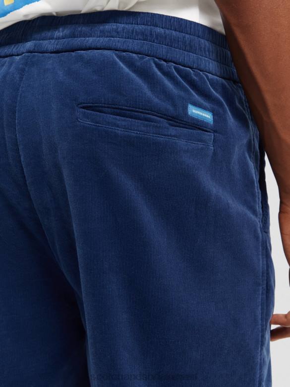 ملابس Scotch & Soda شورت من القطن العضوي ذو قصة مريحة البحرية رجال N0V4596