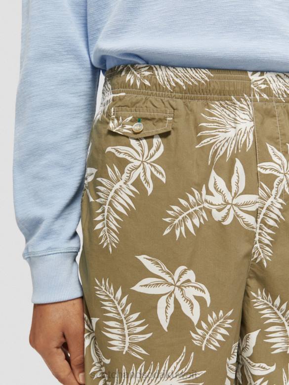 ملابس Scotch & Soda شورت برمودا من قماش البوبلين المطبوع ورقة الكاكي رجال N0V4615