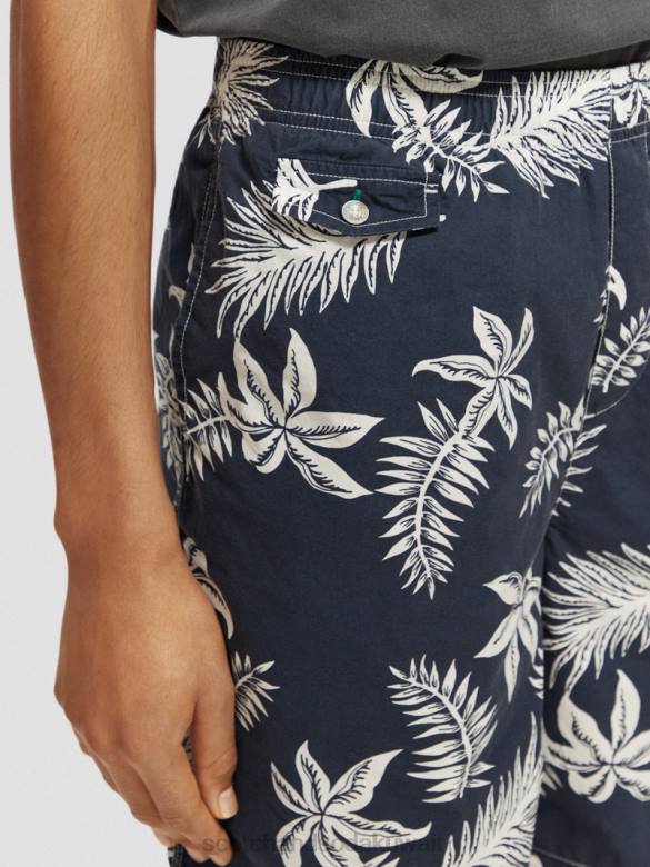 ملابس Scotch & Soda شورت برمودا من قماش البوبلين المطبوع ورقة البحرية رجال N0V4616